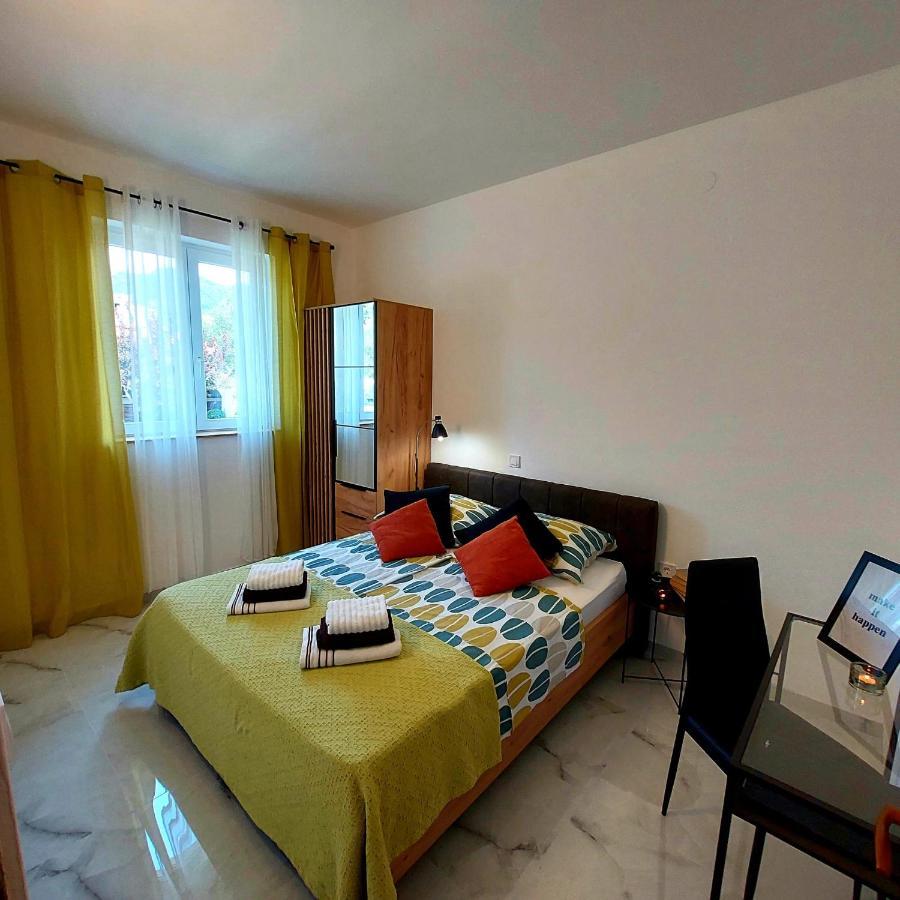 Apartments Leon 2 Banjol Exterior foto